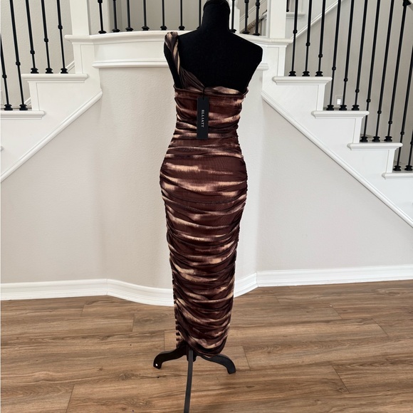 $250 ELLIATT One Shoulder Mesh Midi Dress NWT – Built-In Shaping – Size Small - Picture 2 of 6